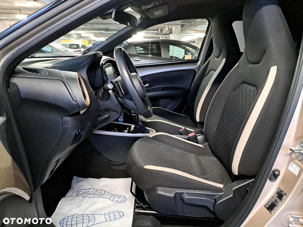 Toyota Aygo X 1.0 VVT-i Style CVT - 9