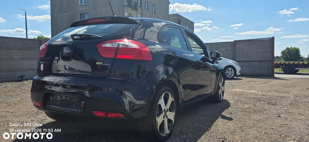 Kia Rio - 4