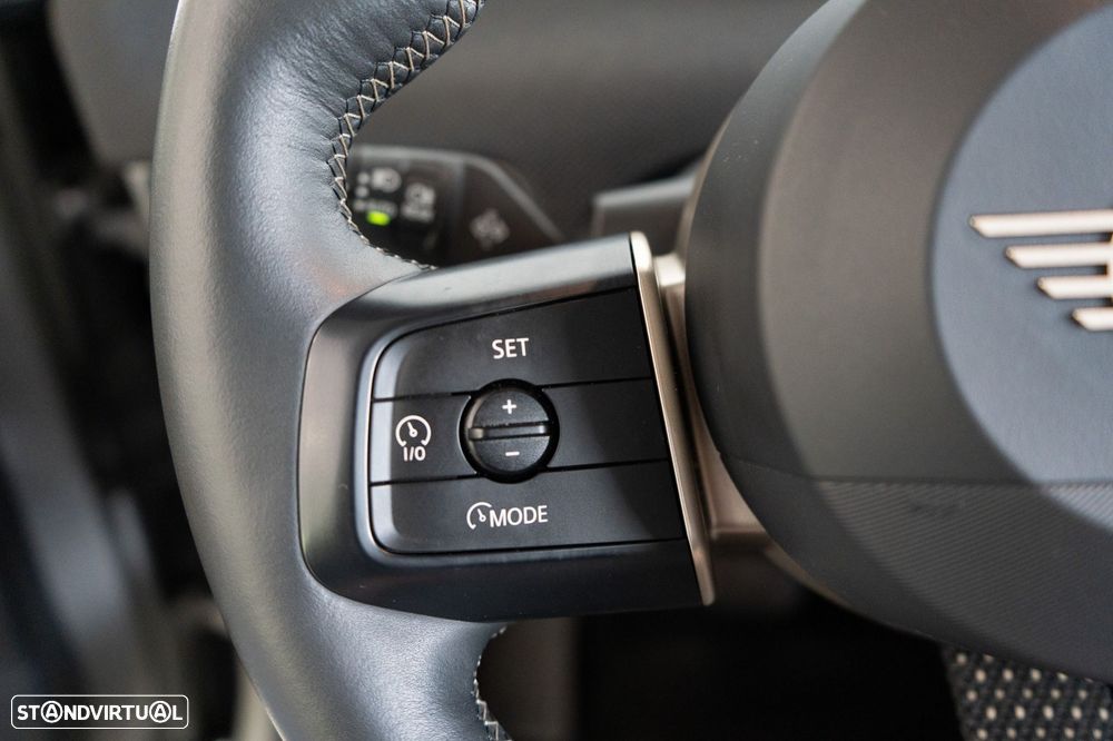 MINI 3 Portas Cooper SE Premium Classic - 25