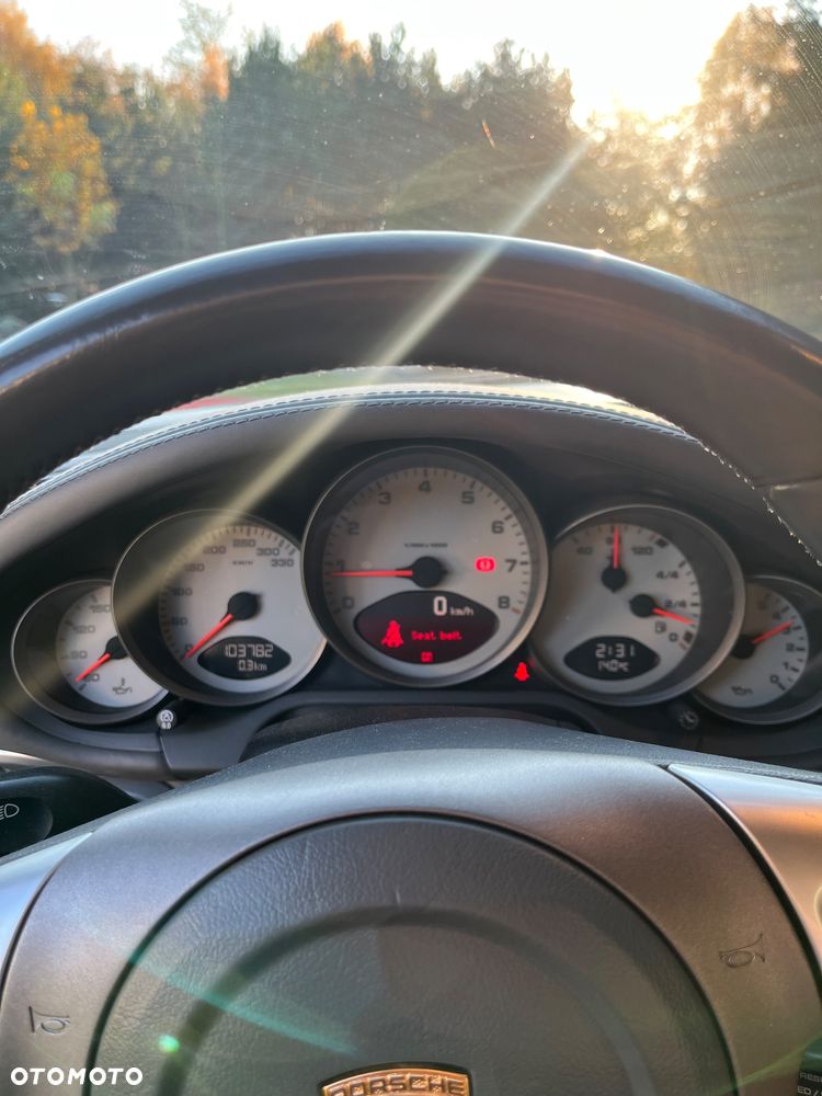 Porsche 911 Carrera S - 12