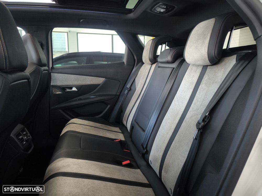 Peugeot 3008 1.6 Hybrid GT Pack e-EAT8 - 14