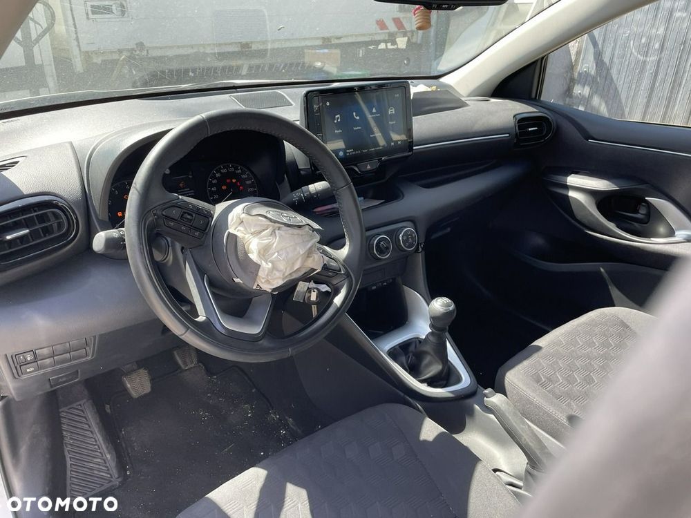 Toyota Yaris - 18