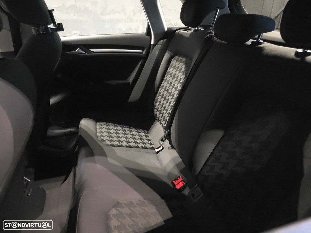 Audi A3 Sportback 1.6 TDI Attraction S tronic - 18