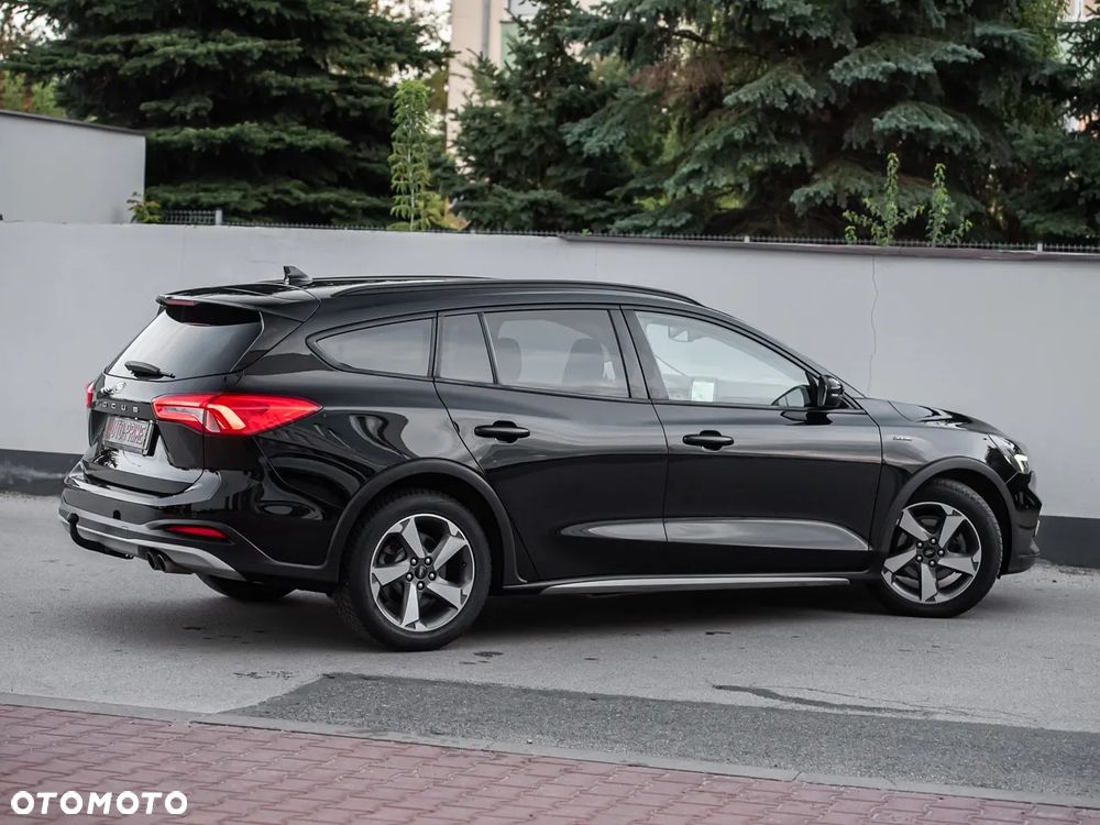Ford Focus SW - 14