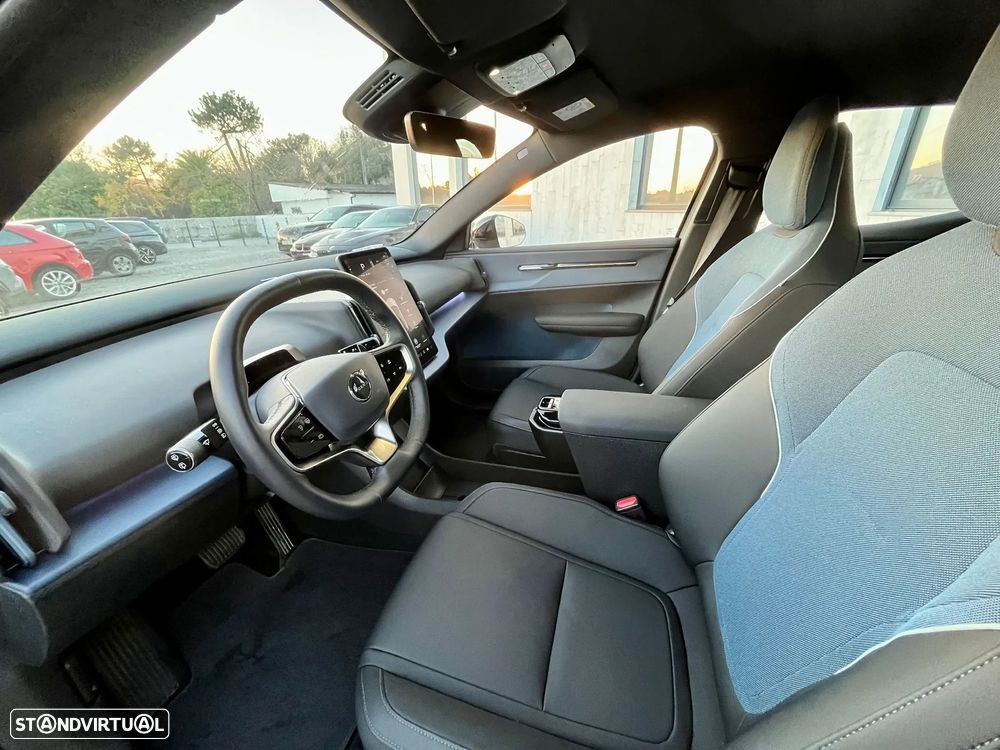 Volvo EX30 69 kWh Single Motor Extended Range Ultra - 12