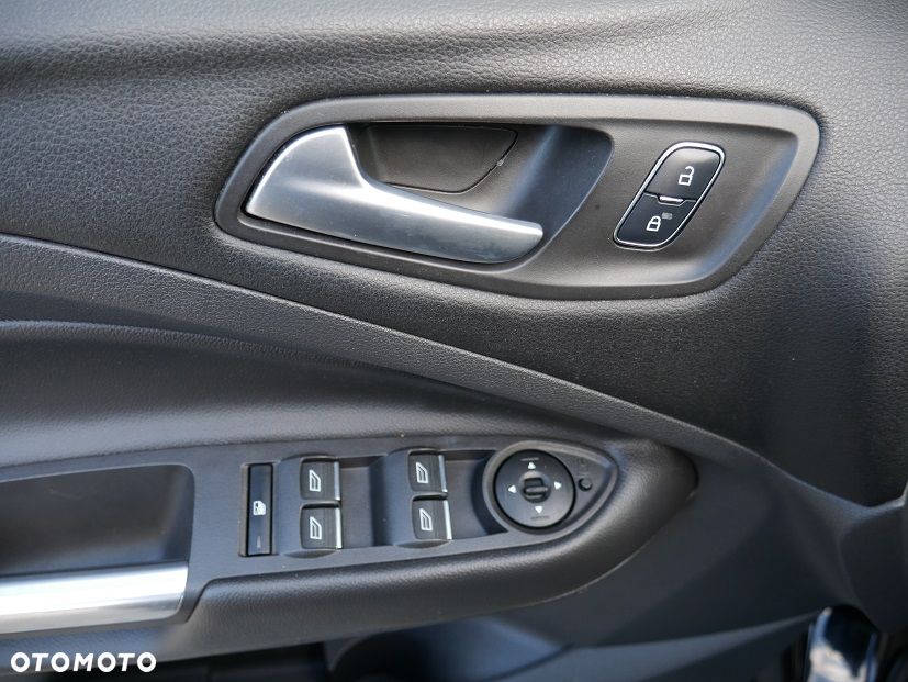 Ford Kuga - 21