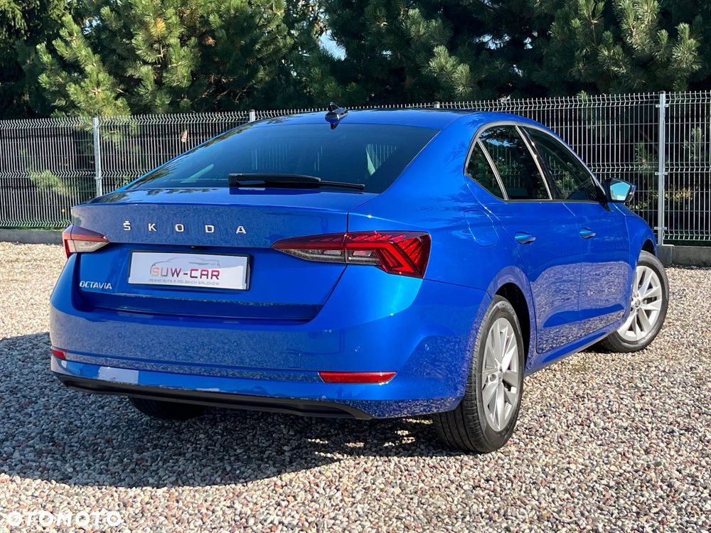 Skoda Octavia ver-1-5-tsi-act-ambition - 11