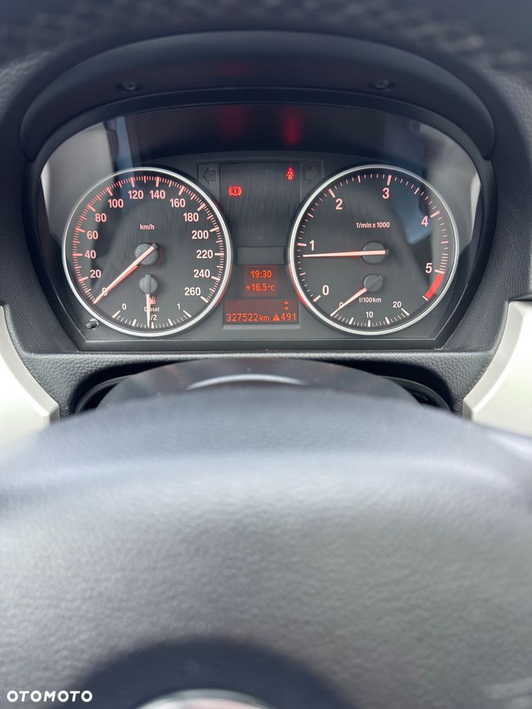 BMW Seria 3 320d - 28