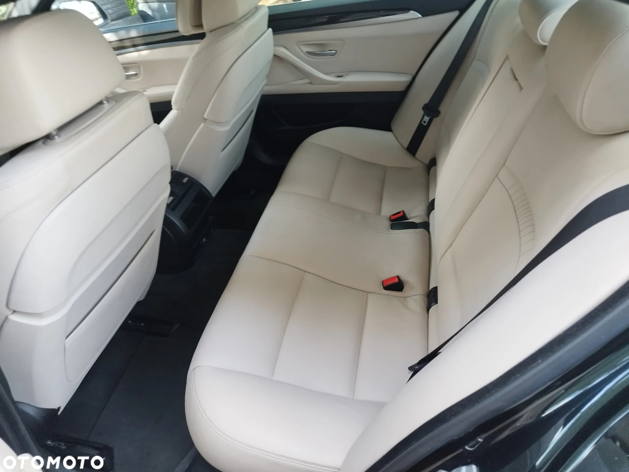 BMW Seria 5 520d - 18