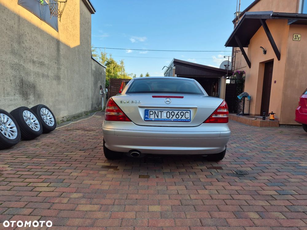 Mercedes-Benz SLK - 14