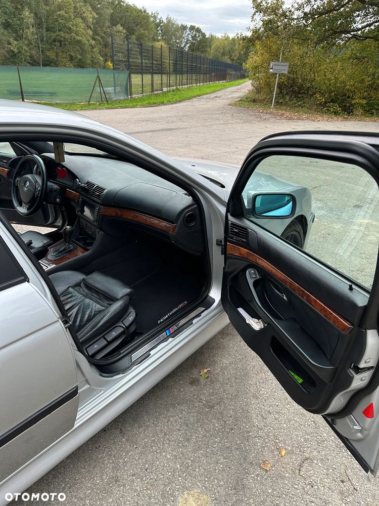 BMW Seria 5 - 13