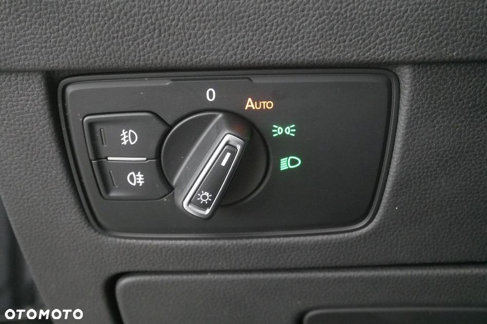 Volkswagen Passat 2.0 TSI Business DSG - 26