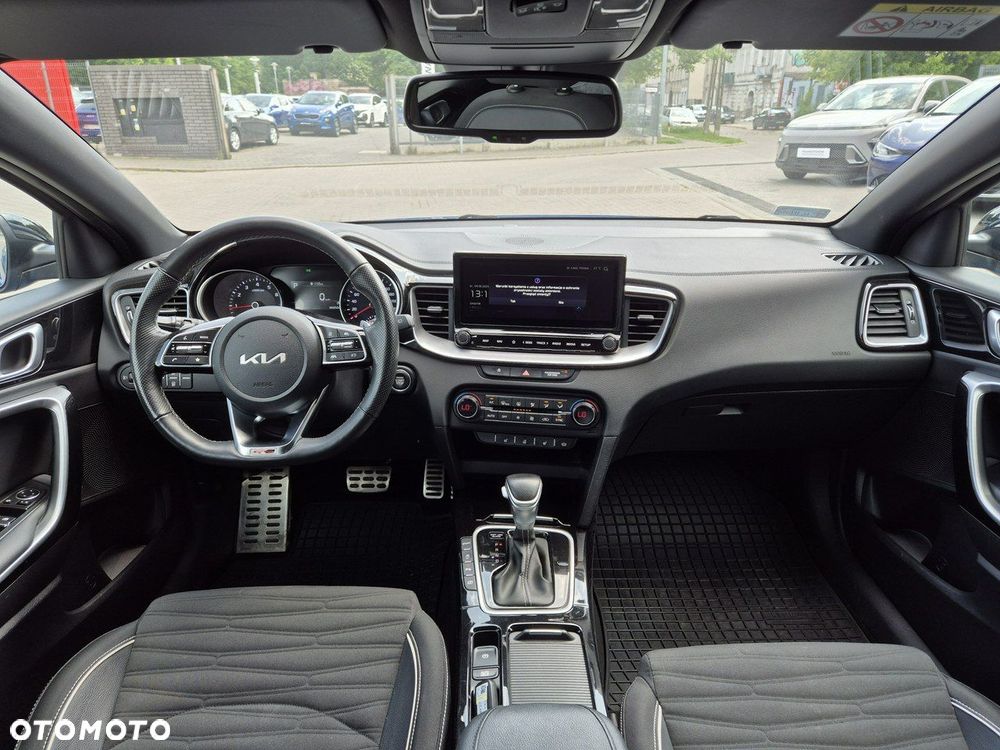 Kia ProCeed - 18