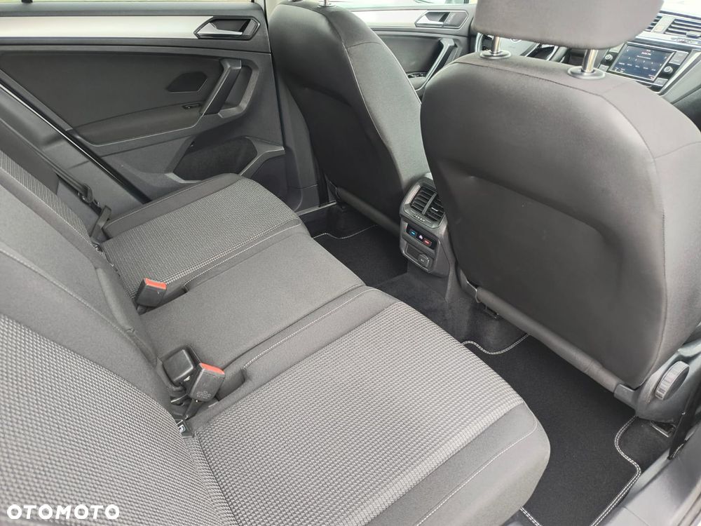 Volkswagen Tiguan 2.0 TDI SCR 4MOTION BlueMotion Technology DSG Sport & Style - 10