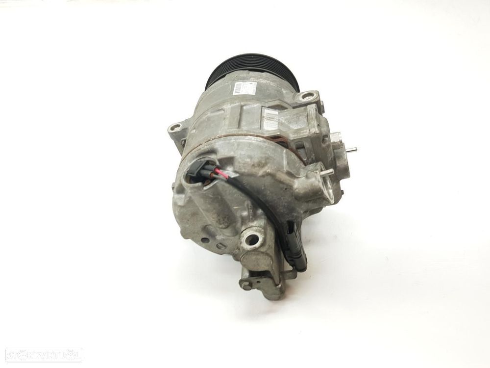 COMPRESSOR DE AR CONDICIONADO BMW SERIE 3 BERLINA F30 - 1