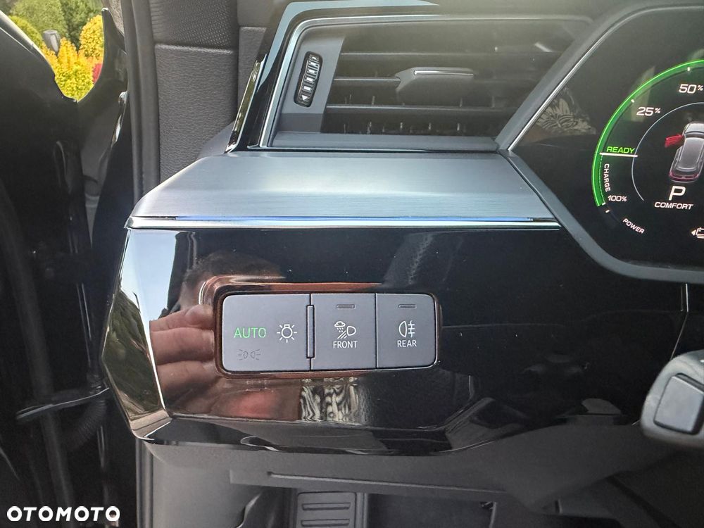 Audi e-tron 55 Quattro S Line - 23