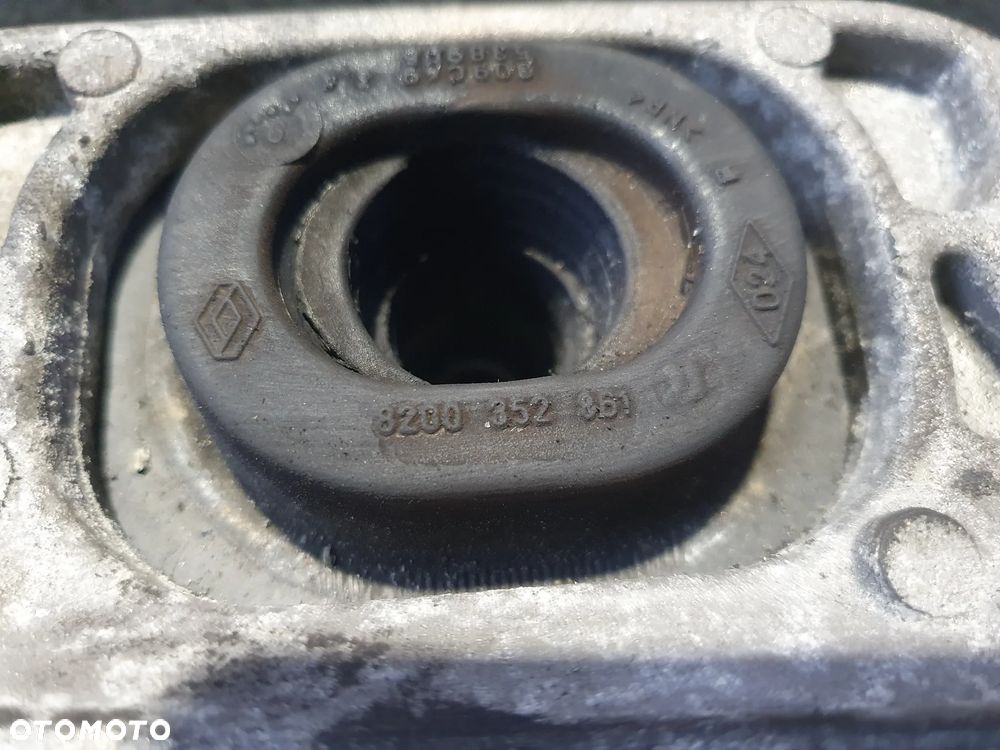 ŁAPA PODUSZKA 1.5DCI RENAULT MEGANE II SCENIC 8200277212 POSIADAM 2 SZT - 4