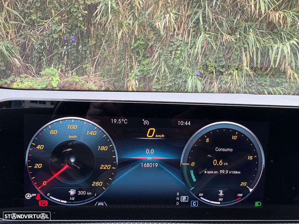 Mercedes-Benz CLA 220 d Shooting Brake AMG Line Aut. - 31