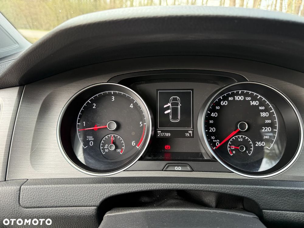 Volkswagen Golf 2.0 TDI (BlueMotion Technology) Comfortline - 18