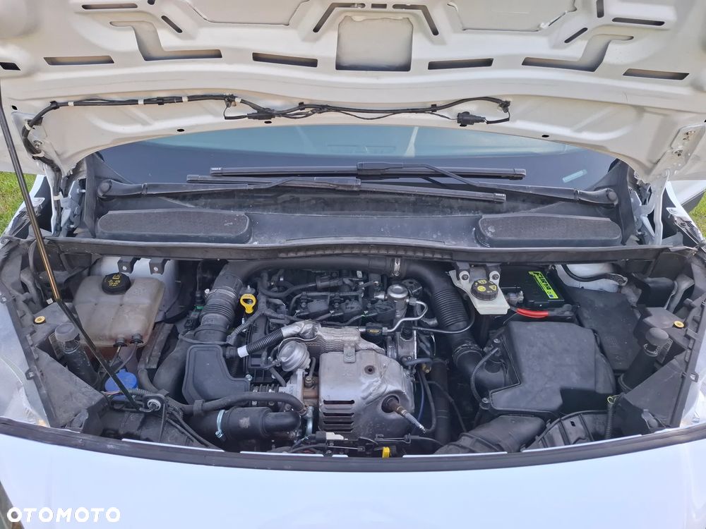 Ford Transit Connect - 15