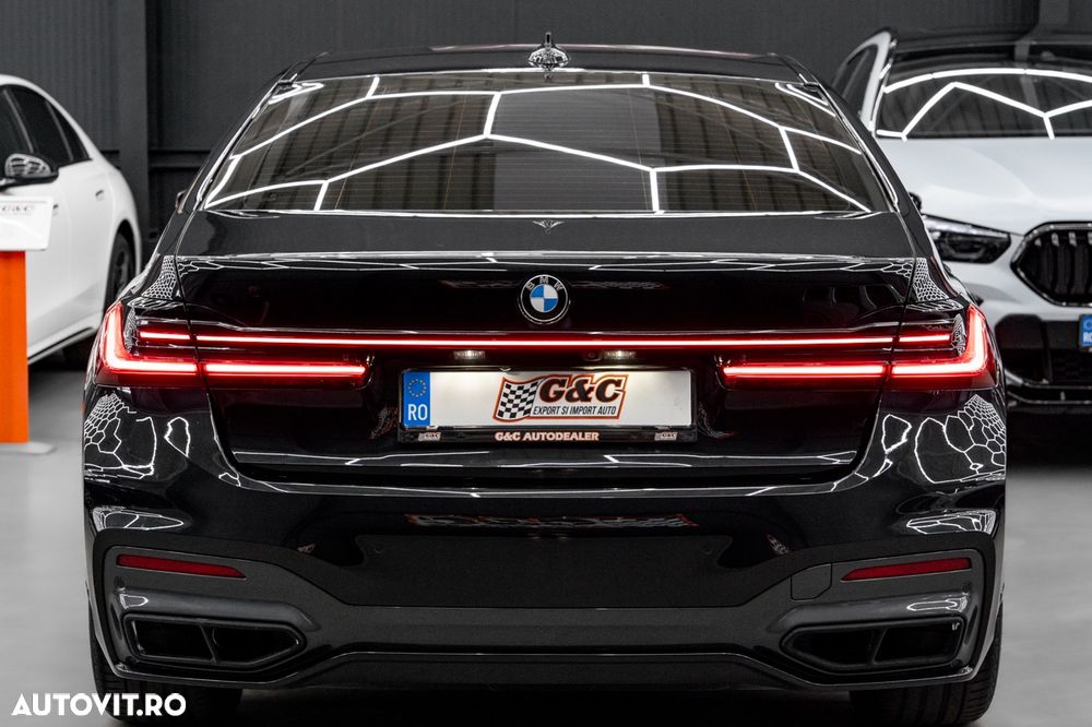 BMW Seria 7 730d MHEV - 24
