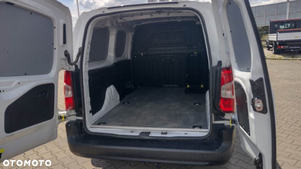 Toyota PROACE CITY L2H1 Krajowy 3 Osoby mały przebieg - 4