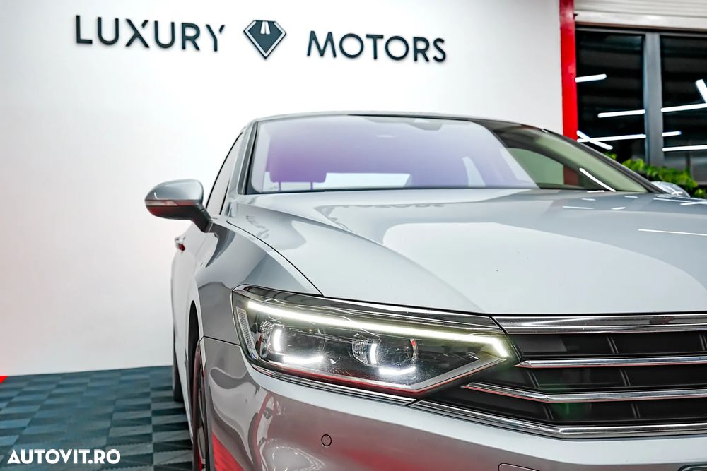 Volkswagen Passat 2.0 TDI DSG Highline - 17