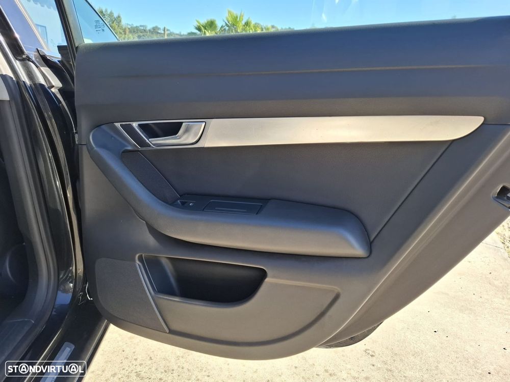 Audi A6 Avant 2.0 TDI Multitronic S-line - 41