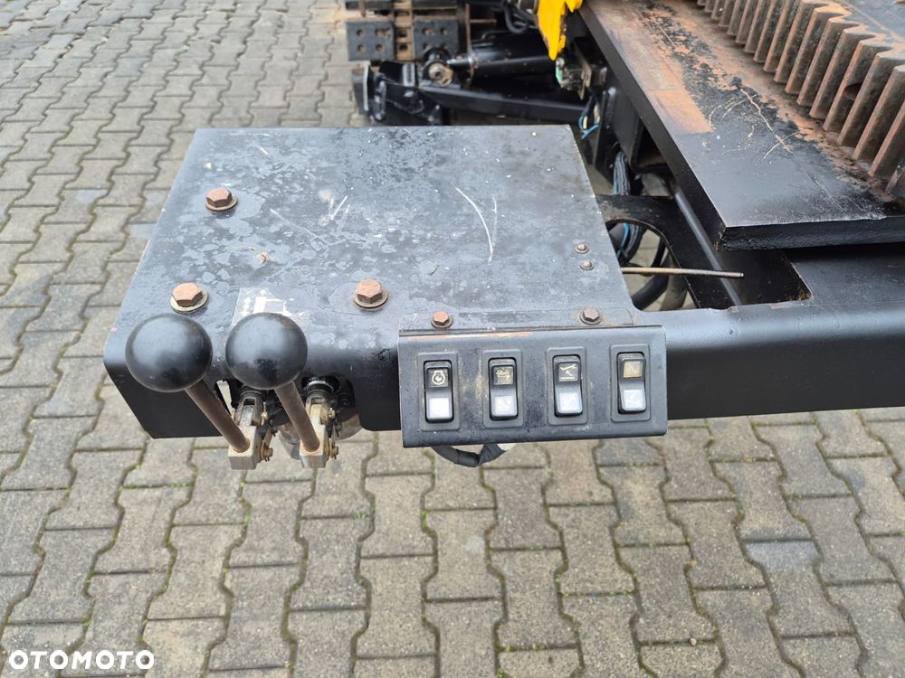 Vermeer D33X44 NAVIGATOR / WIERTNICA HORYZONTALNA / STAN BARDZO DOBRY / 400M ŻERDZI / MOŻLIWOŚĆ TRANSPORTU / W PEŁNI SPRAWNA / SERWISOWANA NA BIEZĄCO / PIERWSZY WŁAŚCICIEL - 28