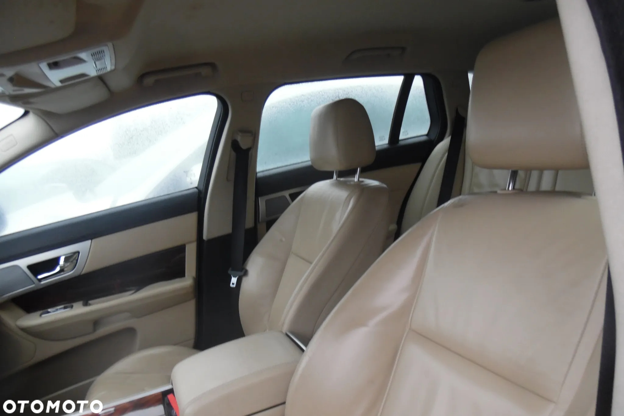 Jaguar XF 3.0 V6 Diesel Sportbrake - 9
