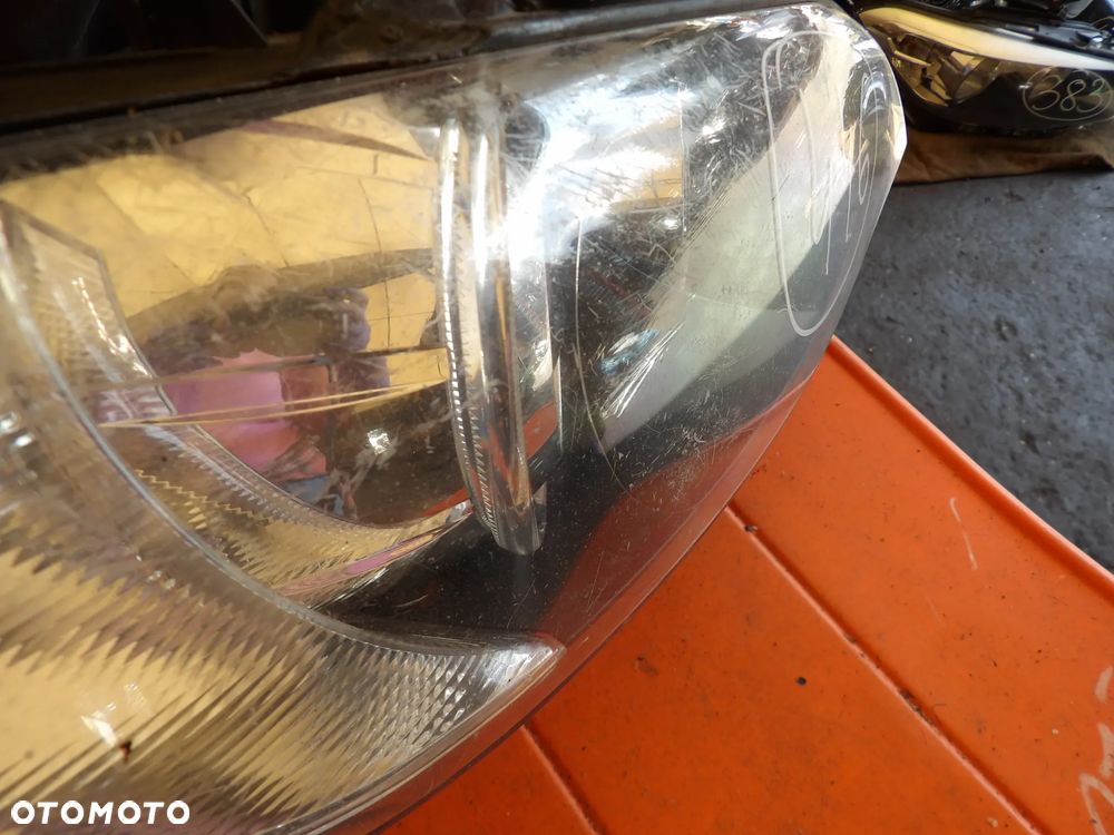 BMW - E92 - PRZED LIFT - XENON - URWANE UCHO - PRAWA LAMPA PRZEDNIA - UK - 7162130 - 5