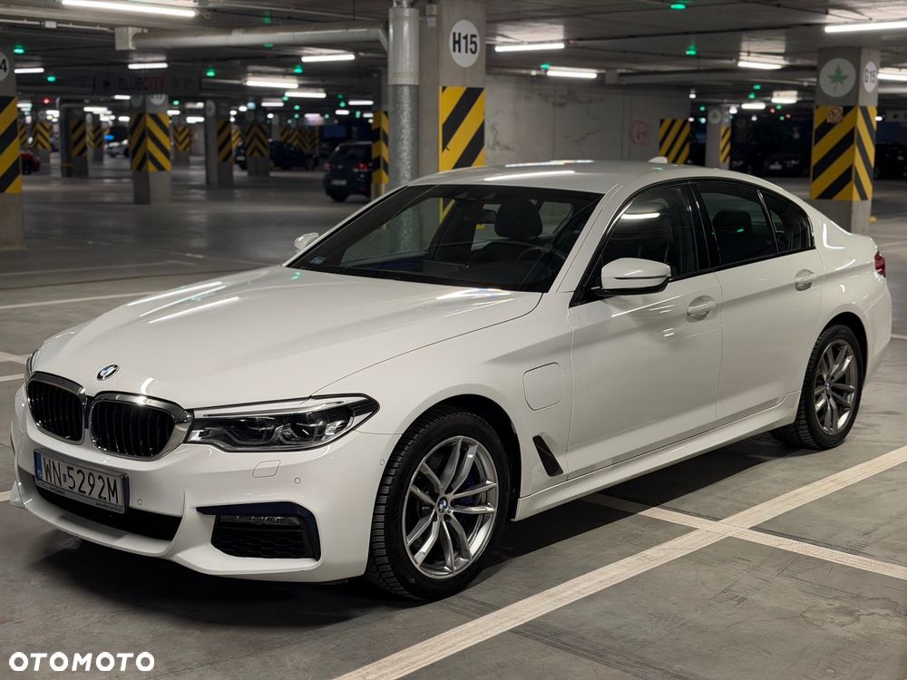 BMW Seria 5 530e xDrive M Sport sport - 1