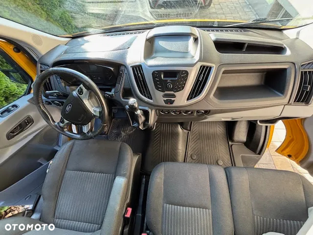 Ford Transit - 11