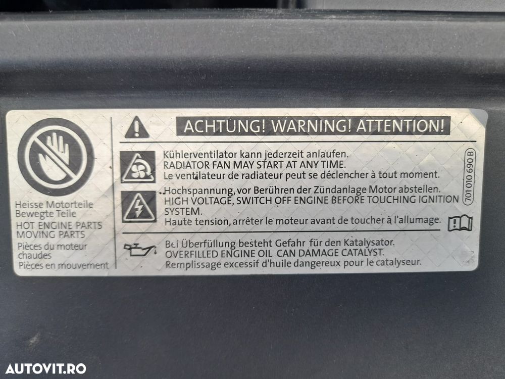 Volkswagen Passat 2.0TDI Highline DPF DSG - 6