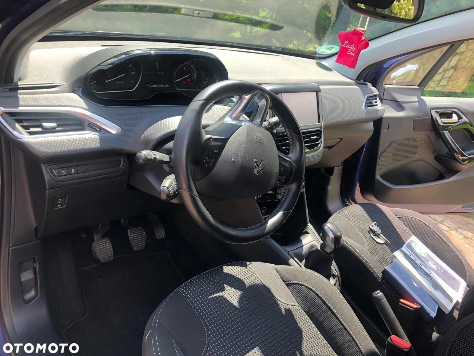 Peugeot 208 - 21