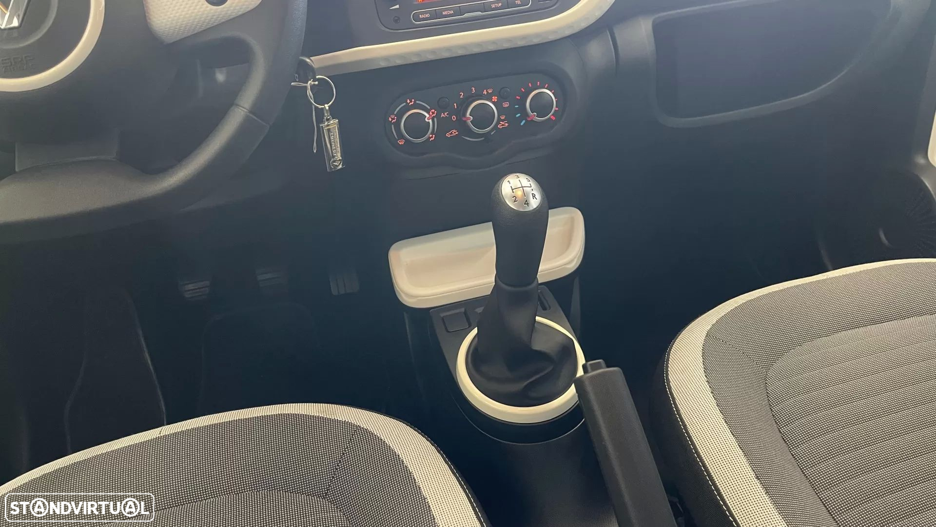 Renault Twingo 1.0 SCe Limited - 28