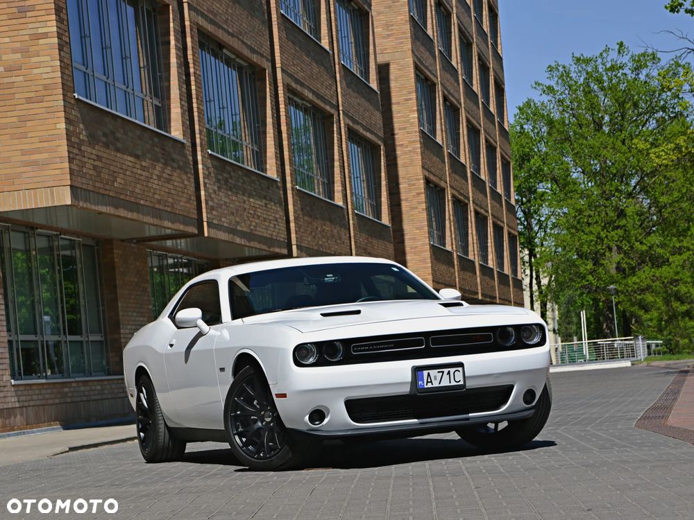 Dodge Challenger 5.7 R/T - 1