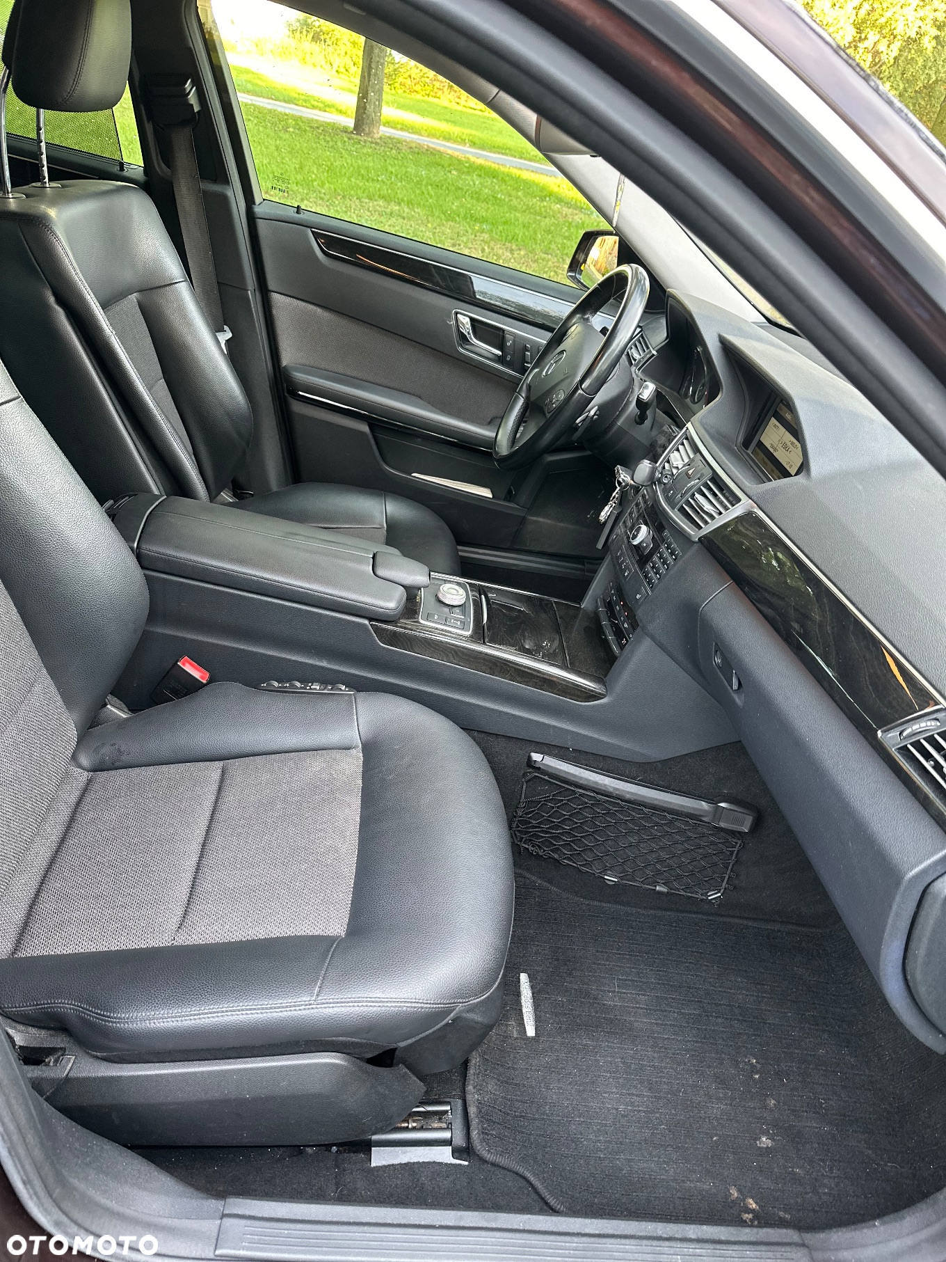 Mercedes-Benz Klasa E 300 CDI BlueEff - 10