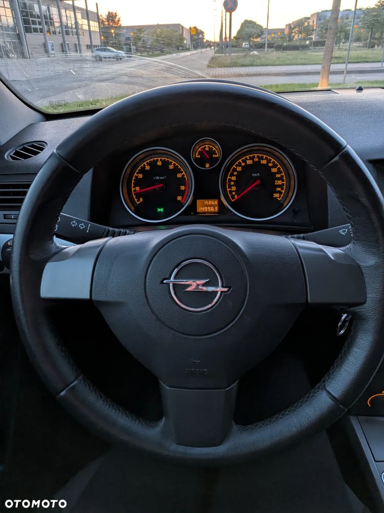 Opel Astra - 14