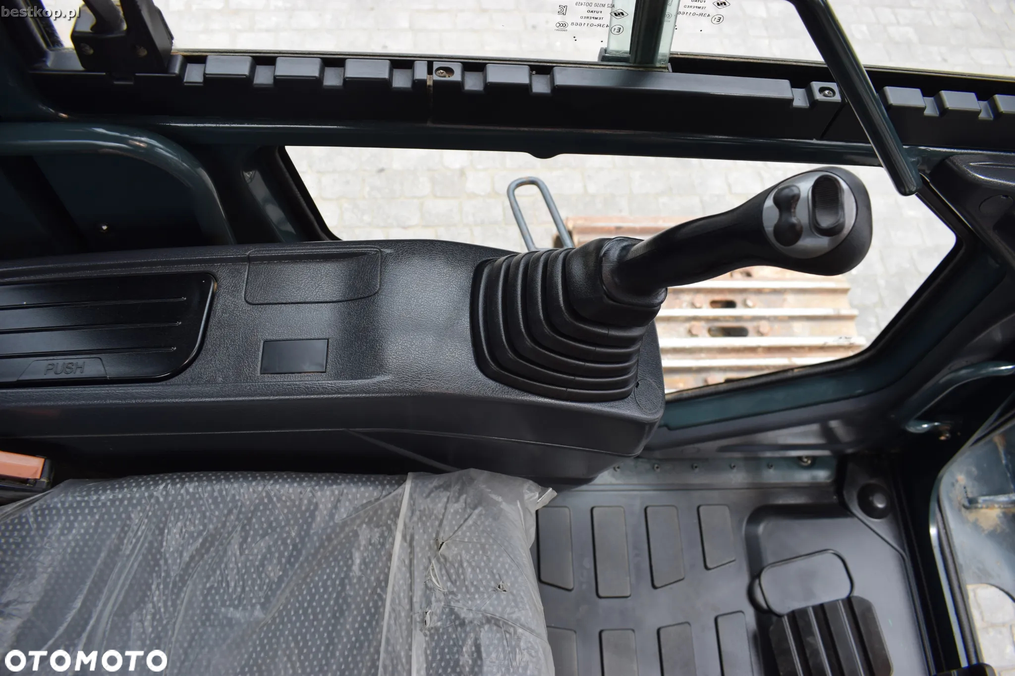 Hyundai HX300AL - 20