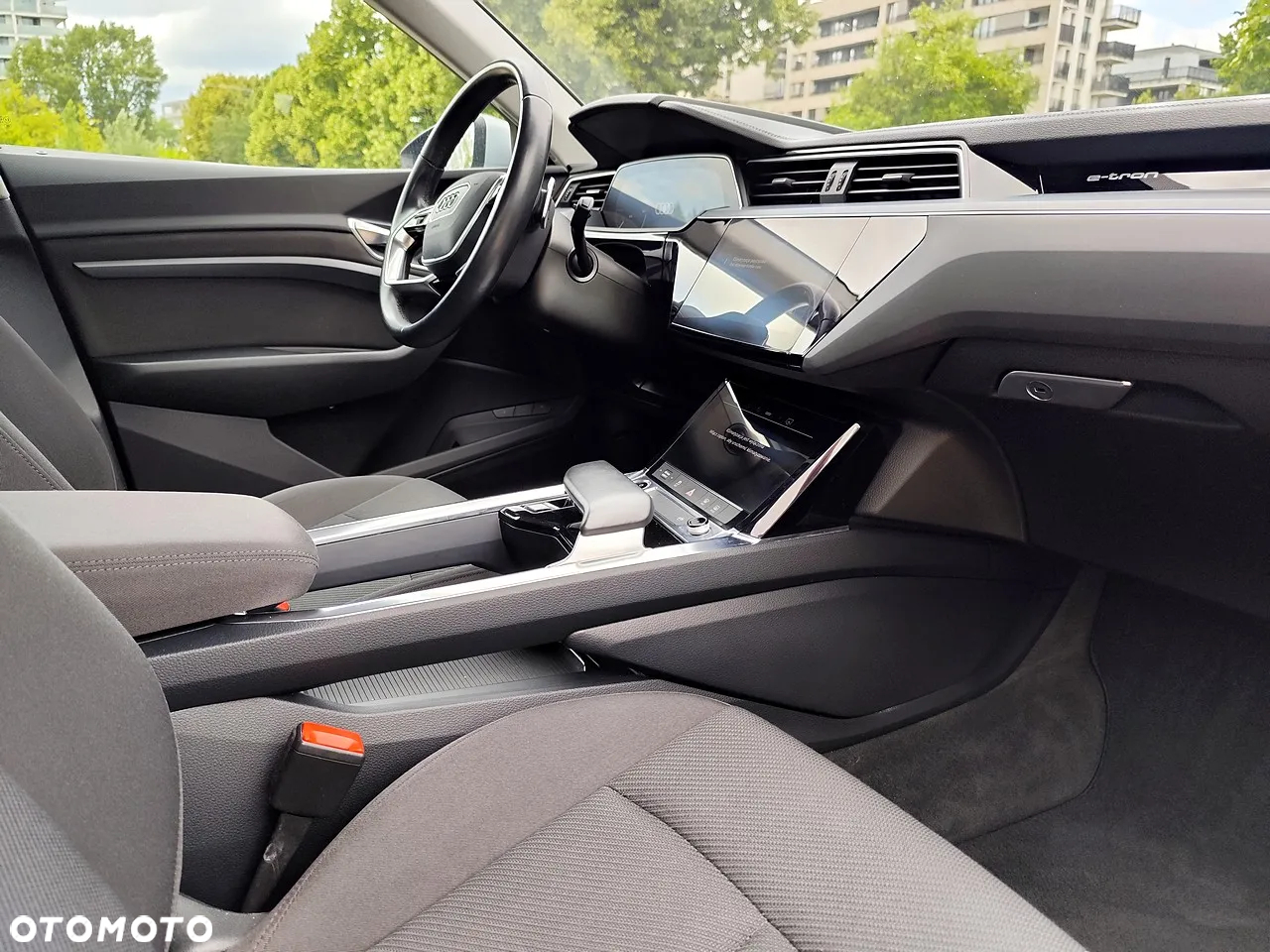 Audi e-tron 50 Quattro - 11