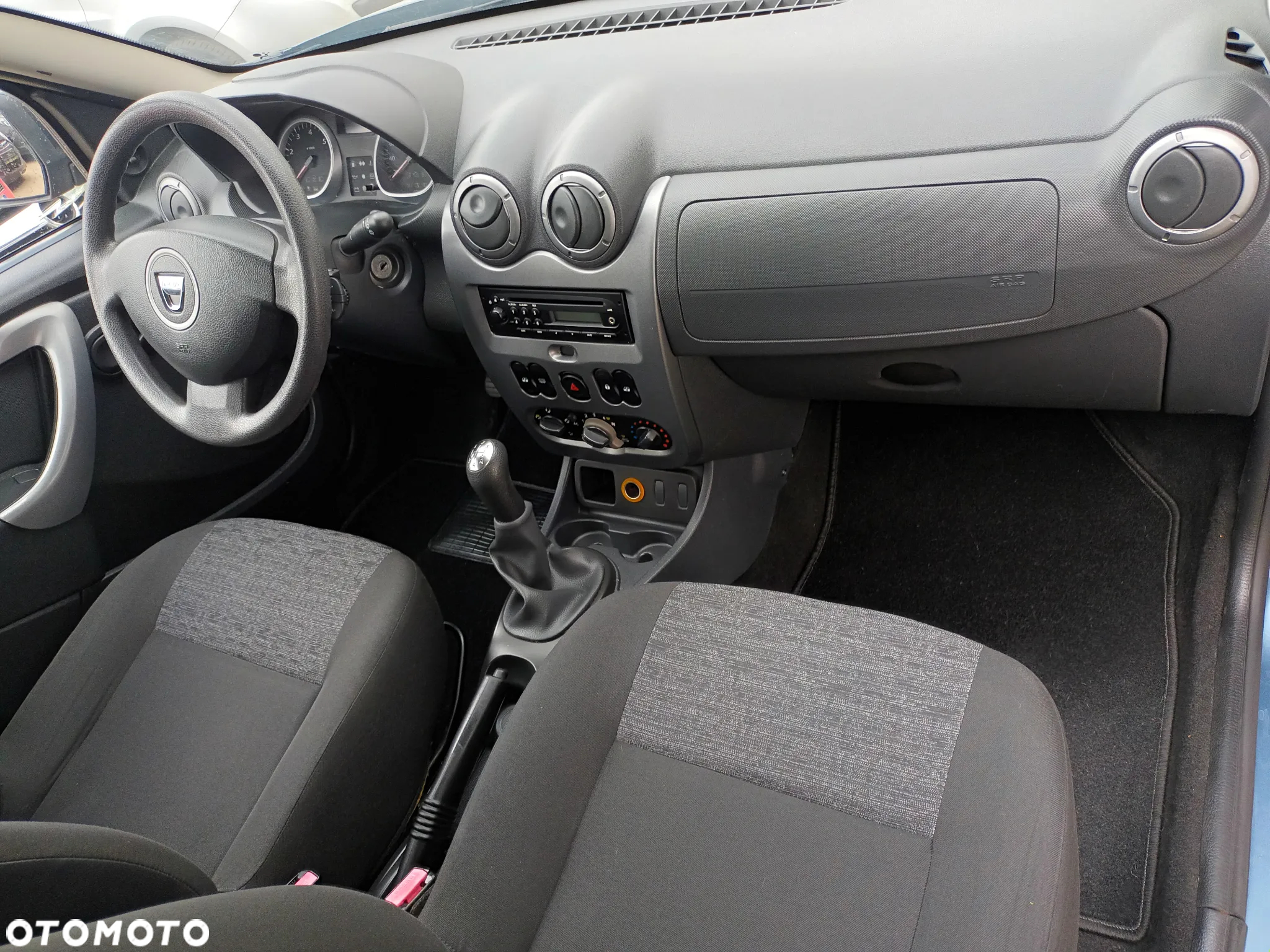 Dacia Duster 1.6 - 16