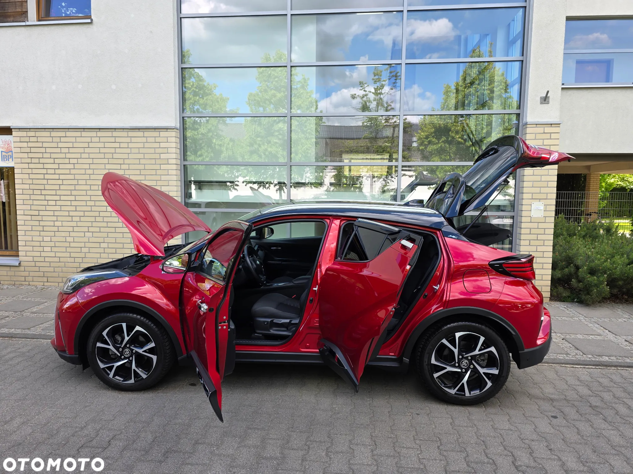 Toyota C-HR - 11