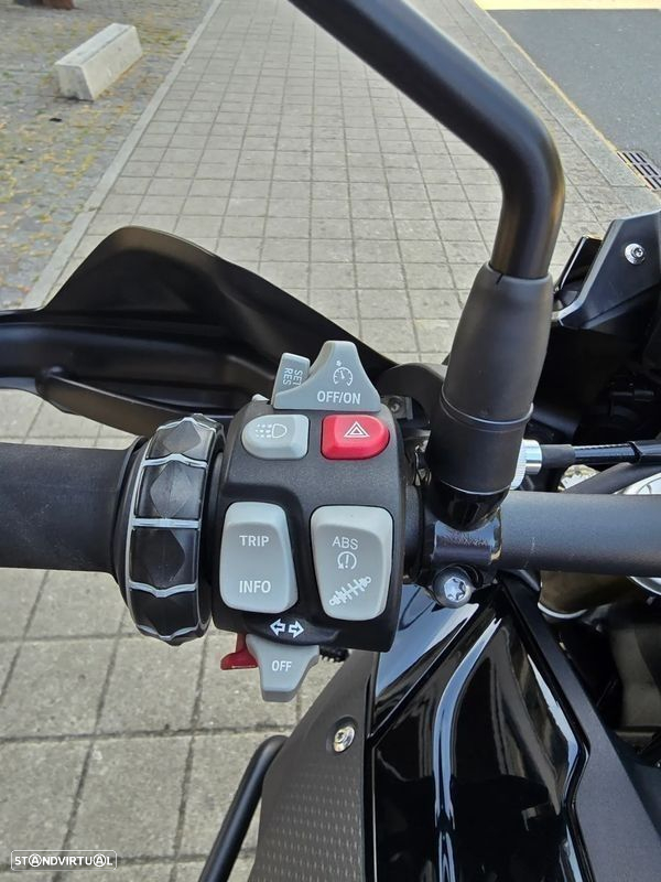BMW S 1000 XR Triple black & Akrapovic - 5