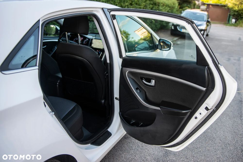 Hyundai i30 1.4 Comfort - 34