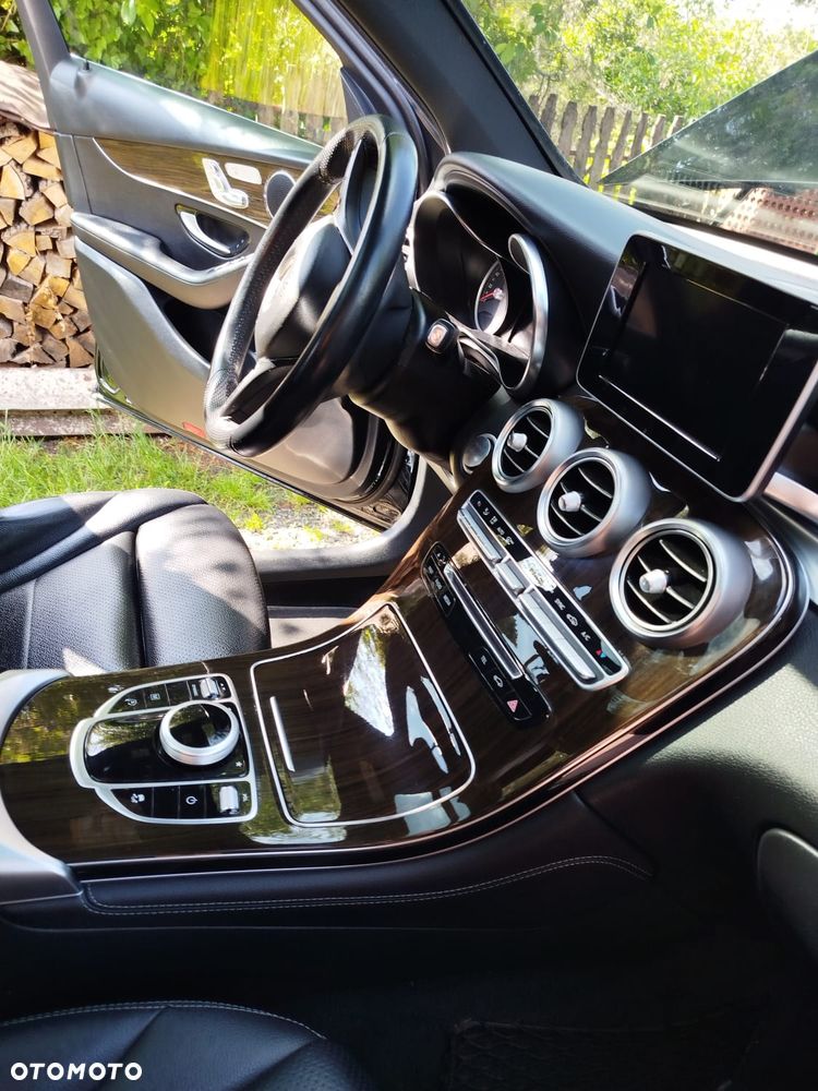 Mercedes-Benz GLC - 14