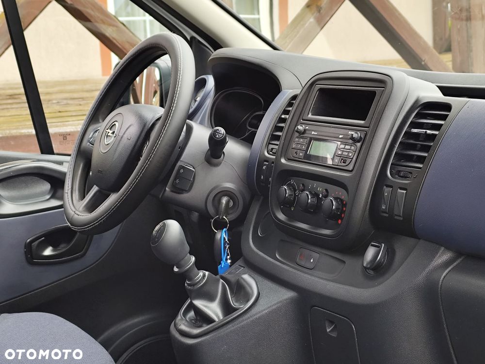 Opel Vivaro - 13