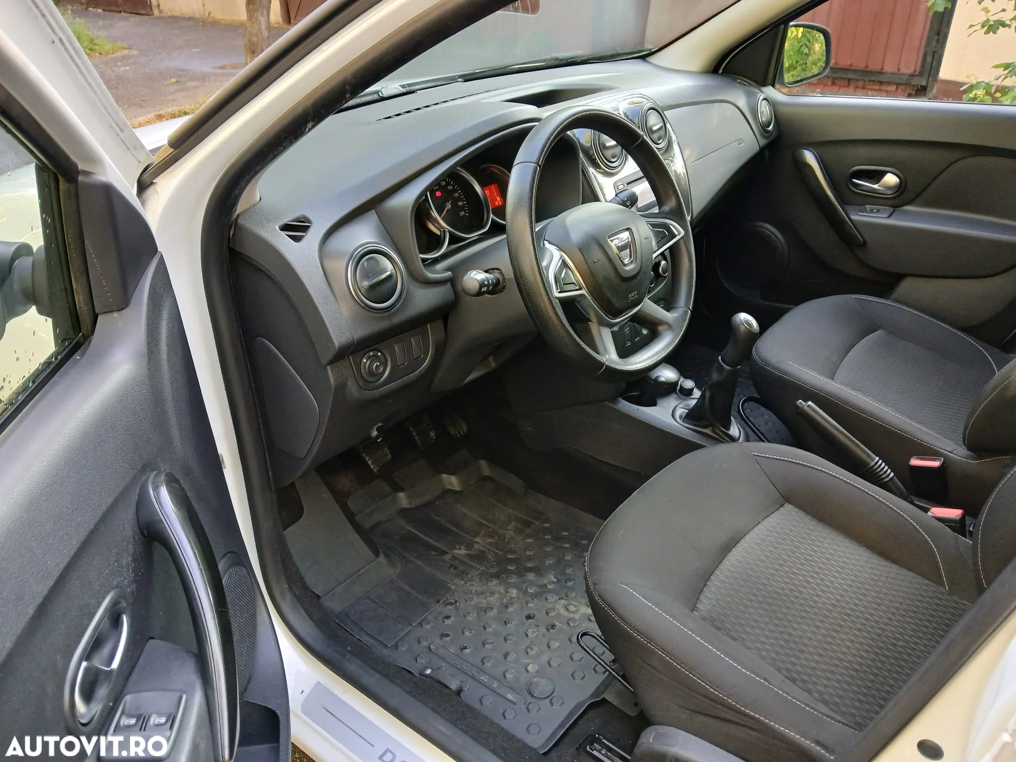Dacia Logan 1.5 Blue dCi Laureate - 5