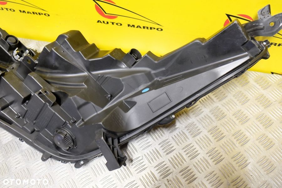 TOYOTA SIENNA 2021- REFLEKTOR LAMPA FULL LED R USA - 12