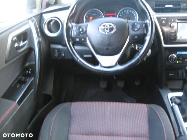 Toyota Auris 1.6 Premium - 10